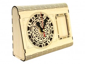 Saat ve Fotoğraflık Ahşap